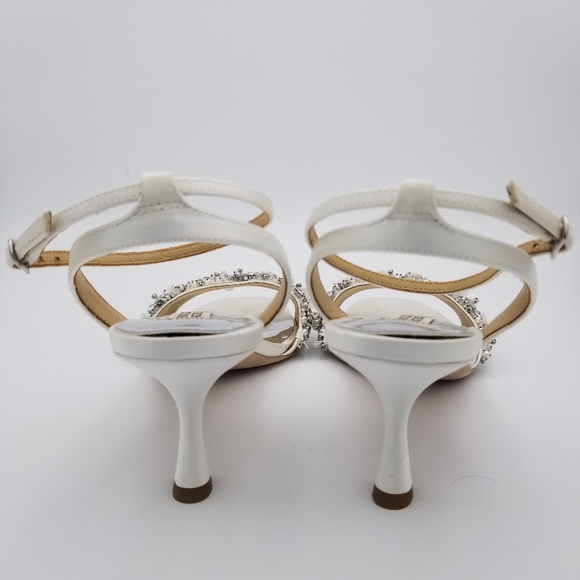 Badgley Mischka Telissa Kitten Heel Sandals, Soft White, Women's Size 9.5 - Picture 10 of 16